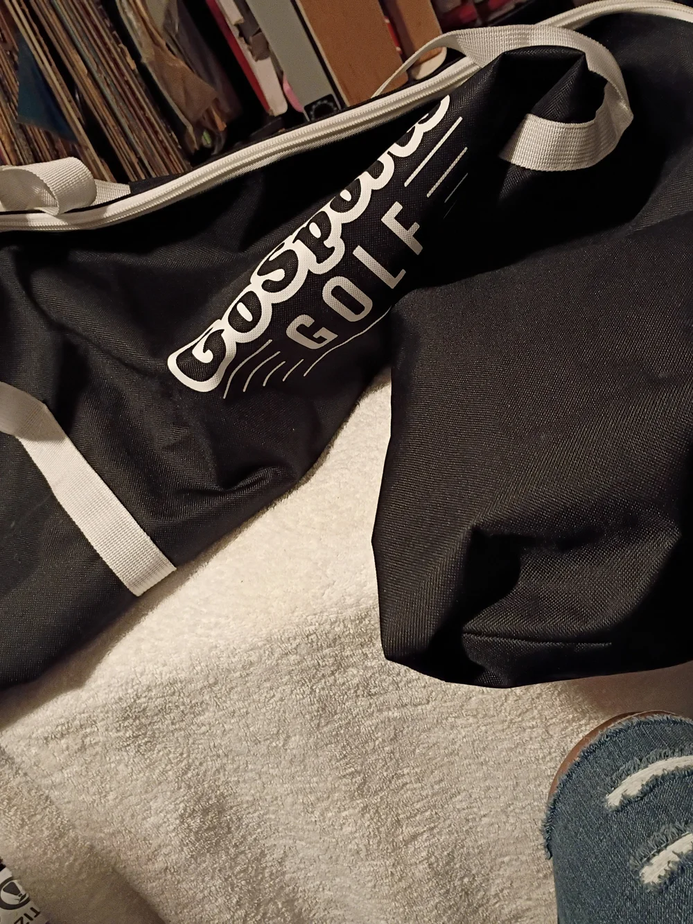 Go sports black duffel